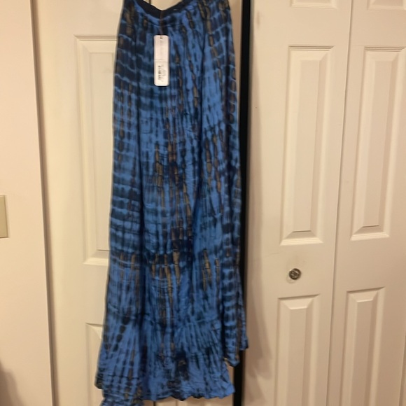 North shore from banyan tree tie dye multi color blue/tan skirt size m/l NWT - Picture 5 of 8